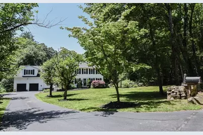 359 SE Main St, Douglas, MA 01516 - Photo 4