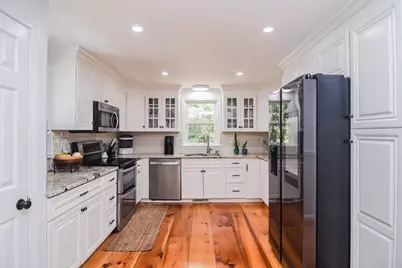 359 SE Main St, Douglas, MA 01516 - Photo 18