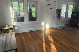 21 Fullerton St, Springfield, MA 01151 - Photo 12