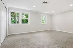 35 Casey Cir, Waltham, MA 02451 - Photo 10