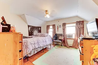 32 Myrtle St, Malden, MA 02148 - Photo 16