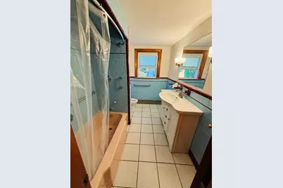 28 Elsie St #1, Everett, MA 02149 - Photo 4