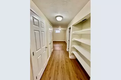 5 Ashland St, Worcester, MA 01609 - Photo 12