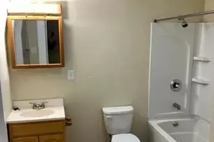 5 Ashland St, Worcester, MA 01609 - Photo 16