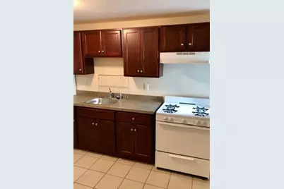 5 Ashland St, Worcester, MA 01609 - Photo 10