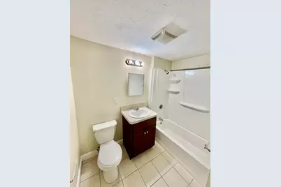 5 Ashland St, Worcester, MA 01609 - Photo 14