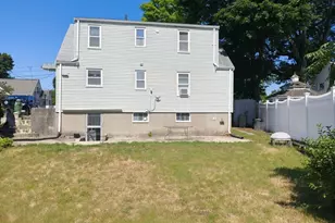 31 Falmouth Rd, Watertown, MA 02472 - Photo 20