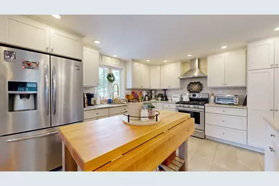3 Fencourt Rd, Canton, MA 02021 - Photo 10