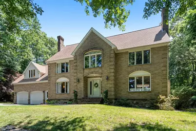 8 Gaslight Lane, Framingham, MA 01702 - Photo 1