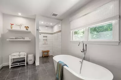 8 Gaslight Lane, Framingham, MA 01702 - Photo 18