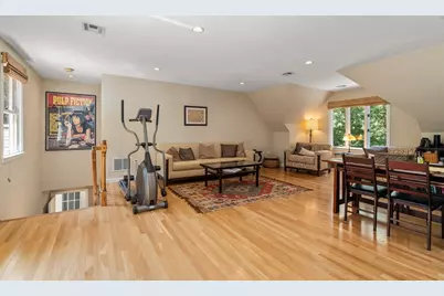 8 Gaslight Lane, Framingham, MA 01702 - Photo 12