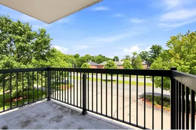 20 Hammond Pond Pkwy #208, Newton, MA 02467 - Photo 10