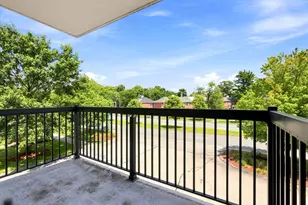 20 Hammond Pond Pkwy, Newton, MA 02467 - Photo 10