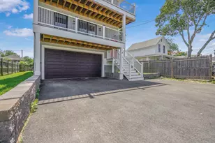 10 13th St, Wareham, MA 02538 - Photo 2