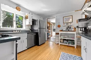 422 Main St, Groveland, MA 01834 - Photo 8