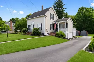 422 Main St, Groveland, MA 01834 - Photo 2