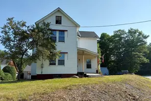96 East St, Ware, MA 01082 - Photo 2