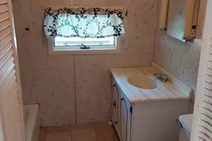 96 East St, Ware, MA 01082 - Photo 22
