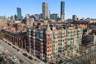 10 Charlesgate E, Boston, MA 02215 - Photo 20