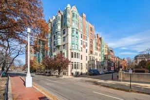 10 Charlesgate E, Boston, MA 02215 - Photo 22