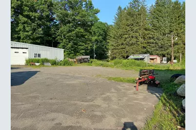 96 East St, Ware, MA 01082 - Photo 8