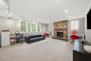 29 Canavan Cir, Needham, MA 02492 - Photo 20