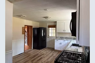 10 Worcester Rd, Townsend, MA 01469 - Photo 4