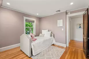 189 Mt Vernon St, Newton, MA 02465 - Photo 16