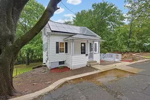 30 Clark Rd, Fitchburg, MA 01420 - Photo 2