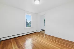 8 Mt Pleasant St, Webster, MA 01570 - Photo 14