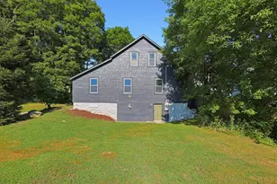 8 Mt Pleasant St, Webster, MA 01570 - Photo 4