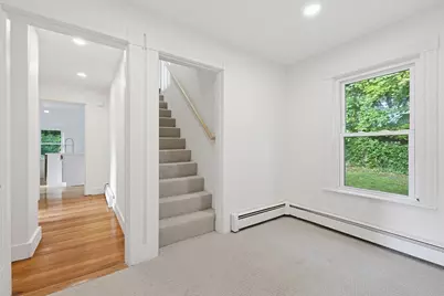 8 Mount Pleasant St, Webster, MA 01570 - Photo 16