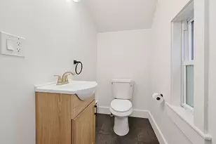 8 Mt Pleasant St, Webster, MA 01570 - Photo 12