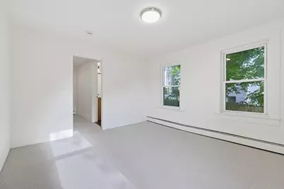 8 Mount Pleasant St, Webster, MA 01570 - Photo 20