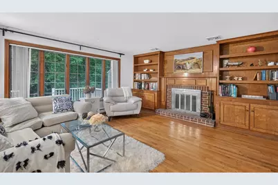 114 Maple St, Lexington, MA 02420 - Photo 4