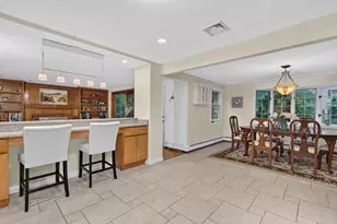 114 Maple St, Lexington, MA 02420 - Photo 8
