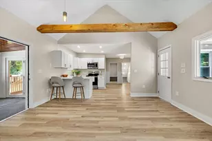 72 Woodlawn St, Taunton, MA 02720 - Photo 4