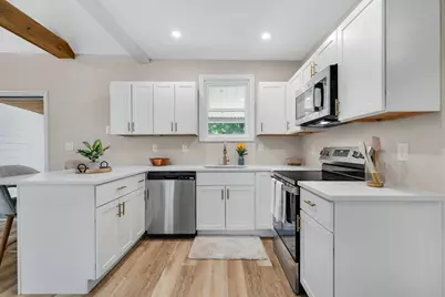 72 Woodlawn St., Taunton, MA 02720 - Photo 6