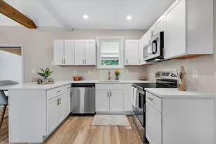 72 Woodlawn St, Taunton, MA 02720 - Photo 6