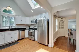 70 Berwick Pl, Norwood, MA 02062 - Photo 16