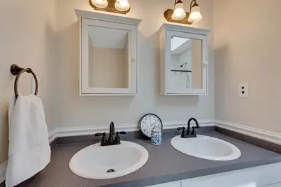 70 Berwick Pl, Norwood, MA 02062 - Photo 28