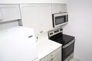 180 Main St, Bridgewater, MA 02324 - Photo 8