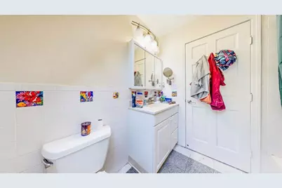 8 North St #2nd Flr, Newton, MA 02459 - Photo 24