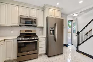146-148 Warren Ave, Milton, MA 02186 - Photo 8