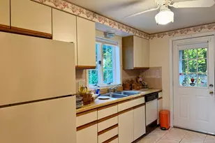 14 Fallon Ct, Quincy, MA 02169 - Photo 2