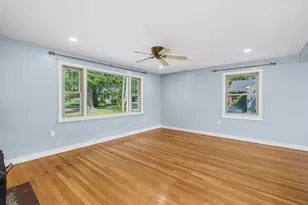 395 Massachusetts Ave, North Andover, MA 01845 - Photo 4