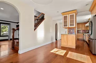 76 Taft Ave, Newton, MA 02465 - Photo 10