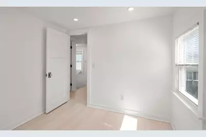 42 Riverside Ave, Swansea, MA 02777 - Photo 16