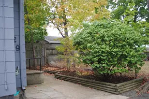 29 Walnut St, Waltham, MA 02453 - Photo 2