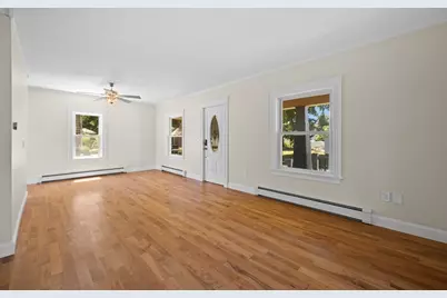 34 Ricard St, Seekonk, MA 02771 - Photo 4